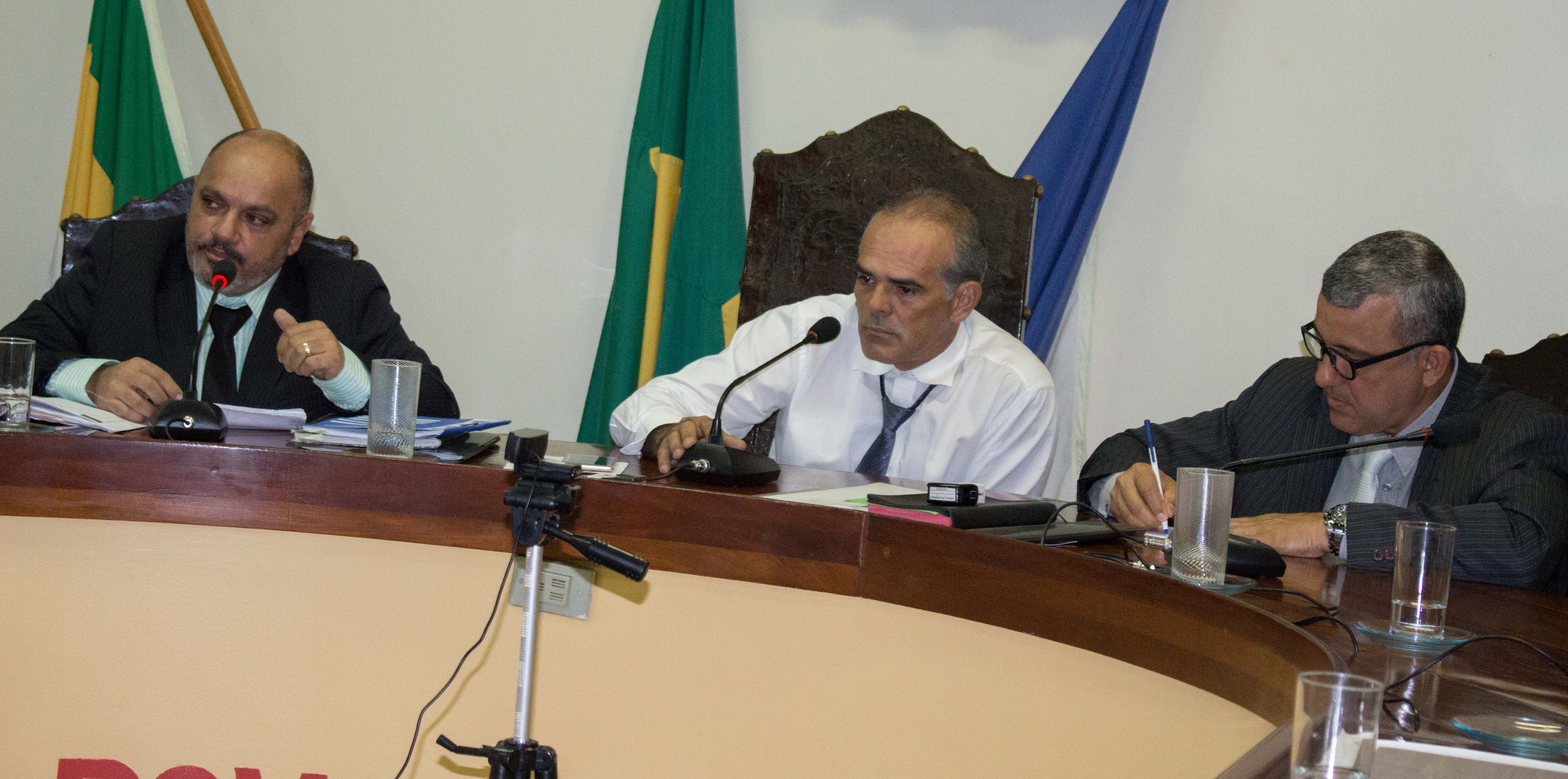 Câmara de Macabu solicita informações à Prefeitura sobre projeto que prevê contratação de crédito com o Banco do Brasil