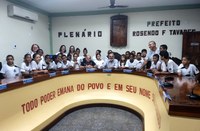 Câmara Macabu recebe visita de alunos da rede municipal de ensino
