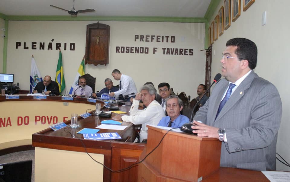 Deputado Estadual Chico Machado solicita ao Governo do Estado celeridade em licitação do serviço de Transporte Rodoviário Intermunicipal