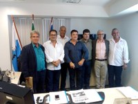 Parlamentares se reúnem com representantes do DETRO em busca de solução para o transporte intermunicipal em Macabu e no interior