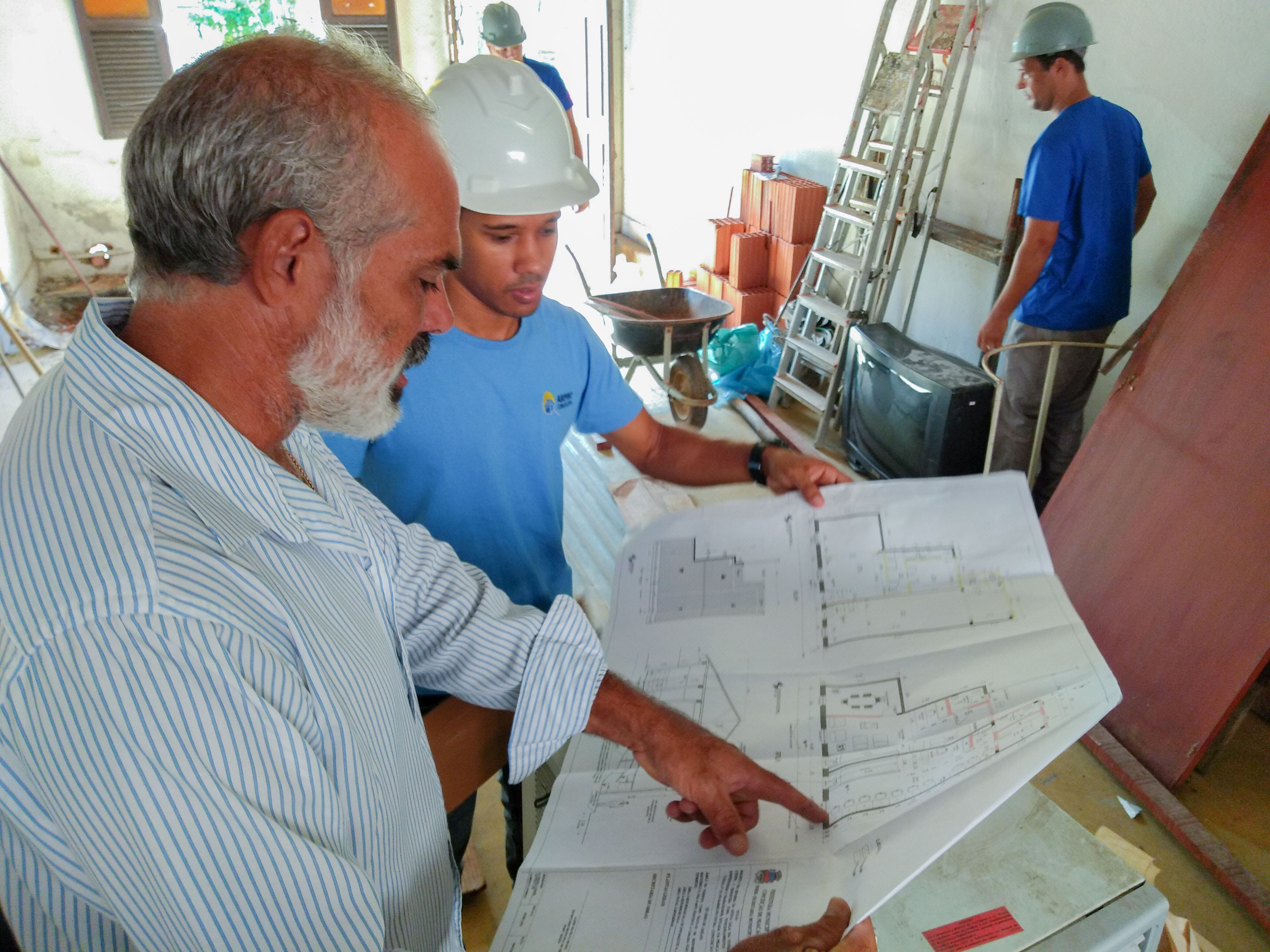 Presidente da Câmara Macabu acompanha inicio das obras da Sala do Empreendedor e Trabalhador