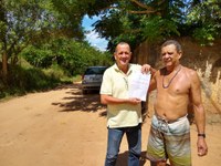 Vereador Carlos Augusto (Guta) conquista calçamento de via pública localizada no bairro Eldorado