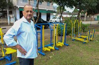 Vereador Guta acompanha obras de implantação de academia ao ar livre